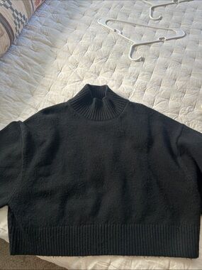 H&M oversized/ balloon Cozy High-Neck black Women's Sweater, medium